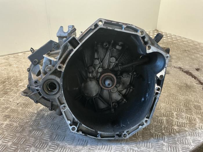 Usagé Boîte de vitesse Nissan Qashqai (J10) 1.5 dCi DPF Prix € 315,00 Règlement à la marge proposé par Maresia Auto Recycling B.V.