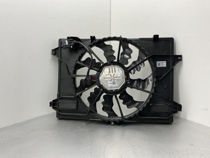 Używane Wentylator Kia EV6 (CV) 84 kWh RWD Cena € 278,25 Procedura marży oferowane przez Maresia Auto Recycling B.V.