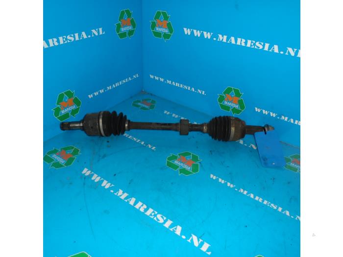 Gebrauchte Antriebswelle links vorne Mazda 2 (DE) 1.3 16V S-VT High Power Preis € 52,50 Margenregelung angeboten von Maresia Auto Recycling B.V.