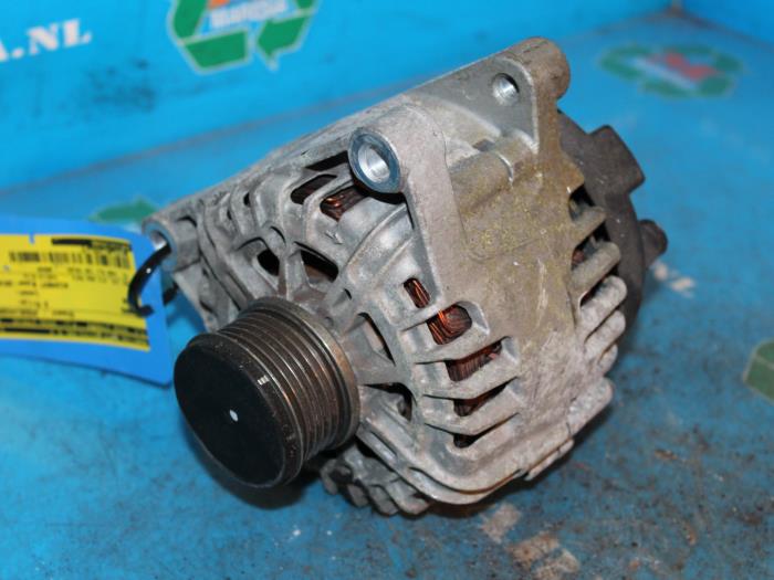 Begagnade Dynamo Mazda 2 (DE) 1.4 CDVi 16V Pris € 26,25 Marginaltabell erbjuds av Maresia Auto Recycling B.V.