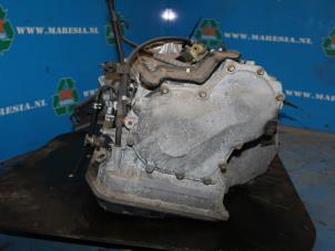 Getriebe van een Toyota Corolla (E10) 1.6i 16V 1995