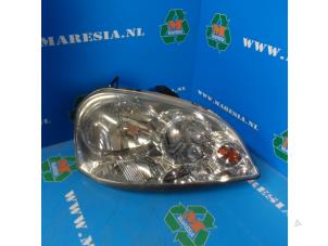 Used Headlight, right Chevrolet Nubira (J200) 1.6 16V Price € 36,75 Margin scheme offered by Maresia Auto Recycling B.V.