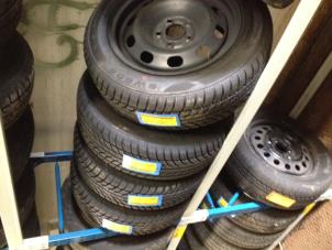 Used Set of wheels Volkswagen Golf IV (1J1) 1.9 SDI Price € 157,50 Margin scheme offered by Maresia Auto Recycling B.V.