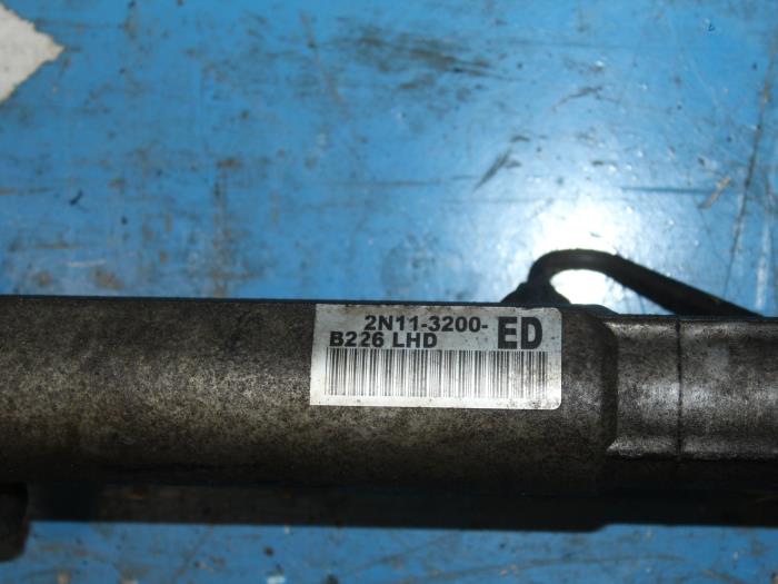 Power steering box from a Ford Fusion 1.4 TDCi 2008