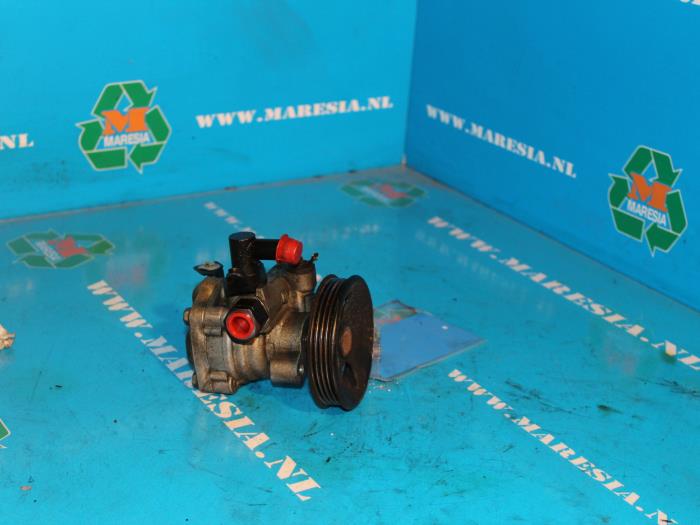 Usagé Pompe de direction Kia Picanto (BA) 1.0 12V Prix € 18,90 Règlement à la marge proposé par Maresia Auto Recycling B.V.