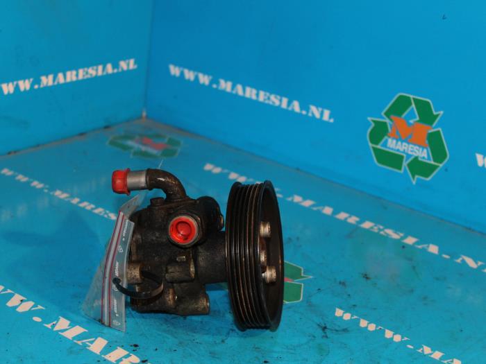 Usagé Pompe de direction Skoda Octavia Combi (1U5) 1.6 Prix € 26,25 Règlement à la marge proposé par Maresia Auto Recycling B.V.