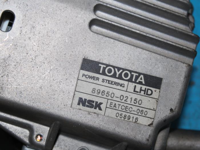 Kolumna kierownicza z Toyota Corolla (E12) 1.6 16V VVT-i 2005