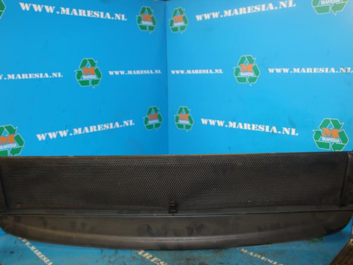Używane Owiewka Mazda MX-5 (NB18/35/8C) 1.8i 16V SV-T Cena € 52,50 Procedura marży oferowane przez Maresia Auto Recycling B.V.