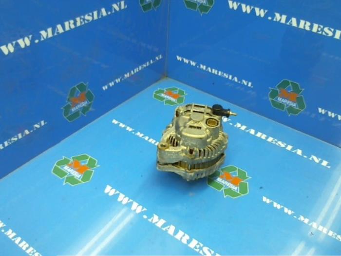 Begagnade Dynamo Suzuki Splash 1.0 12V Pris € 36,75 Marginaltabell erbjuds av Maresia Auto Recycling B.V.