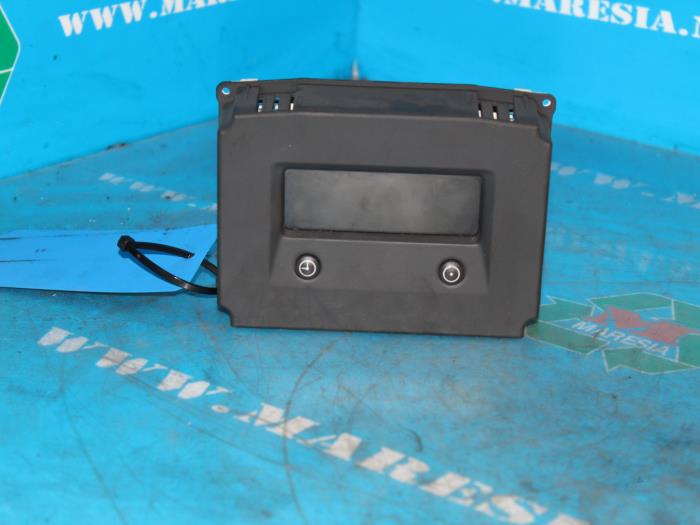Begagnade Innerdisplay Opel Vectra C GTS 2.2 16V Pris € 31,50 Marginaltabell erbjuds av Maresia Auto Recycling B.V.