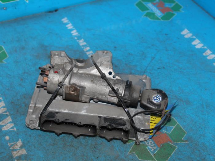 Used Ignition lock + computer Volkswagen Fox (5Z) 1.2 Price € 210,00 Margin scheme offered by Maresia Auto Recycling B.V.