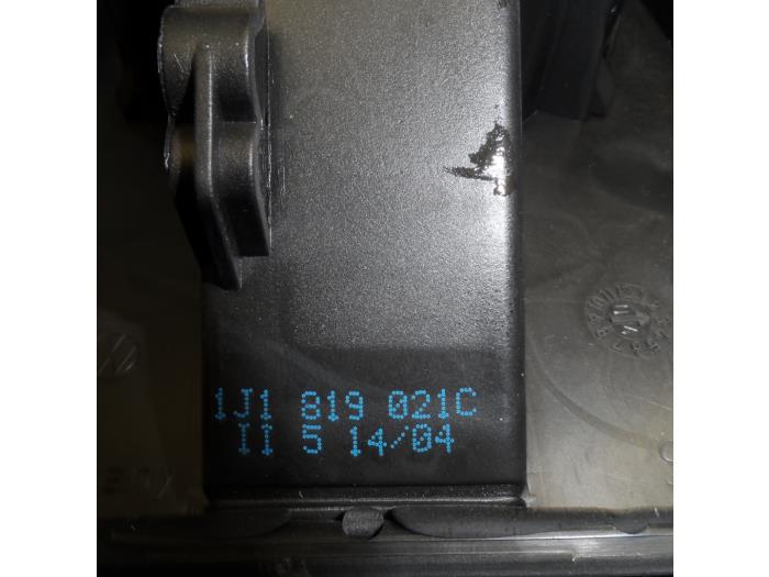 Silnik wentylatora nagrzewnicy z Seat Leon (1M1) 1.9 TDI 130 2004