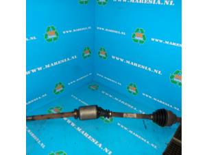 Used Front drive shaft, right Opel Vivaro 1.9 DI Price € 52,50 Margin scheme offered by Maresia Auto Recycling B.V.