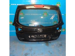 Używane Tylna klapa Hyundai Santa Fe II (CM) 2.2 CRDi 16V 4x4 Cena € 157,50 Procedura marży oferowane przez Maresia Auto Recycling B.V.