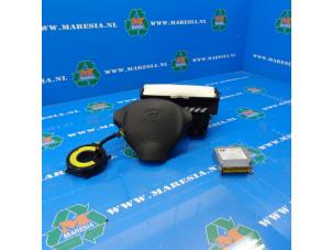 Used Airbag set + module Hyundai Santa Fe I 2.4 16V 4x2 Price € 630,00 Margin scheme offered by Maresia Auto Recycling B.V.