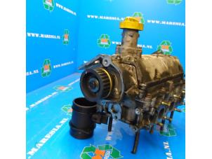 Used Cylinder head Renault Vel Satis (BJ) 3.0 dCi V6 24V Price € 105,00 Margin scheme offered by Maresia Auto Recycling B.V.
