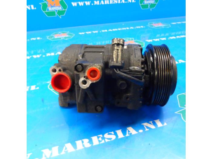 Usagé Pompe clim Renault Vel Satis (BJ) 3.0 dCi V6 24V Prix € 131,25 Règlement à la marge proposé par Maresia Auto Recycling B.V.
