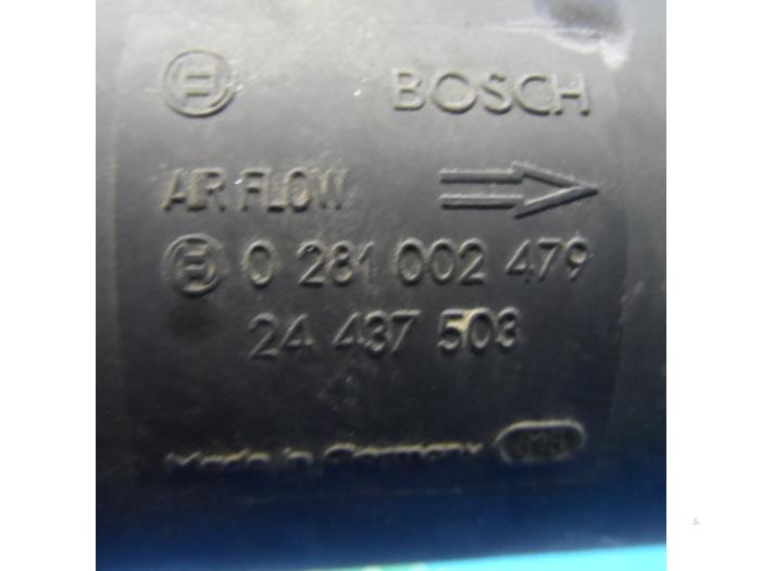 Airflow meter from a Opel Vectra C Caravan 2.0 DTI 16V 2004