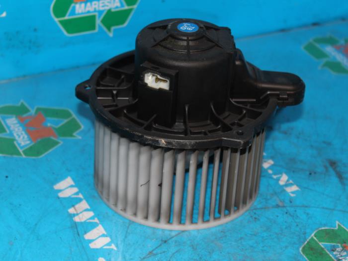 Heating and ventilation fan motor from a Hyundai Getz 1.4i 16V 2007
