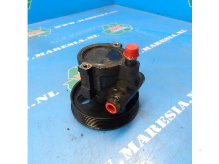 Usagé Pompe de direction Nissan Kubistar (F10/F11) 1.5 dCi 65 Prix € 52,50 Règlement à la marge proposé par Maresia Auto Recycling B.V.