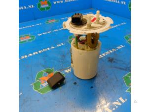 Usados Bomba eléctrica de combustible Chevrolet Kalos (SF48) 1.2 Precio € 52,50 Norma de margen ofrecido por Maresia Auto Recycling B.V.