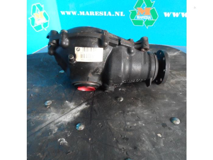 Used Front differential BMW 3 serie Touring (E46/3) 330d 24V Price € 525,00 Margin scheme offered by Maresia Auto Recycling B.V.