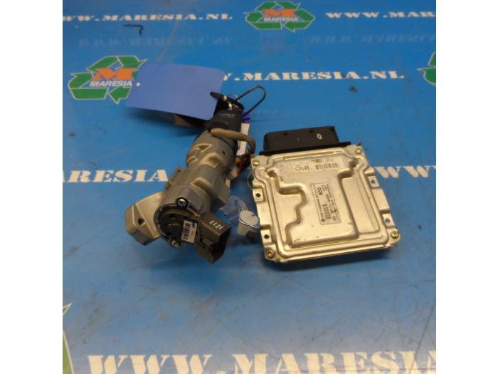 Used Ignition lock + computer Kia Picanto (TA) 1.0 12V Price € 262,50 Margin scheme offered by Maresia Auto Recycling B.V.