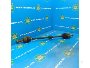 Used Front drive shaft, right Kia Cerato 2.0 CRDi 16V Price € 52,50 Margin scheme offered by Maresia Auto Recycling B.V.