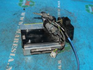 Used Ignition lock + computer Hyundai Trajet 2.0 16V Price € 157,50 Margin scheme offered by Maresia Auto Recycling B.V.