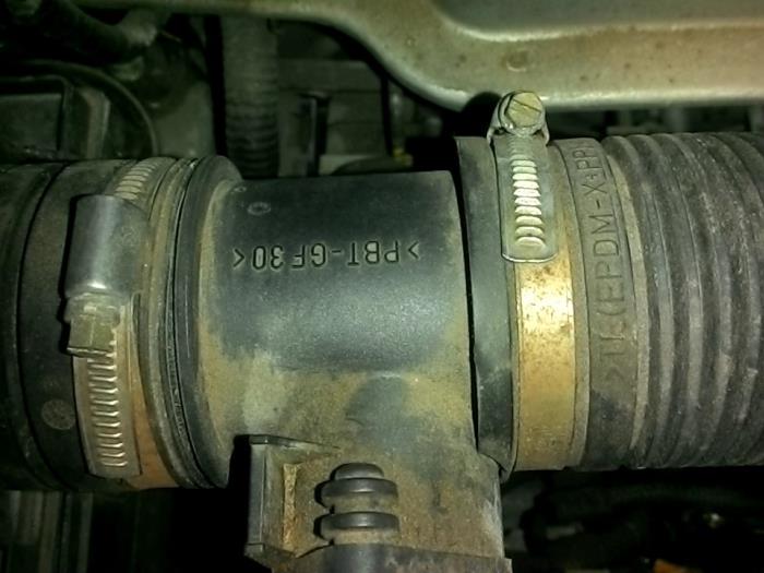 Begagnade Luftflödesmätare Opel Agila (A) 1.2 16V Pris € 15,75 Marginaltabell erbjuds av Maresia Auto Recycling B.V.
