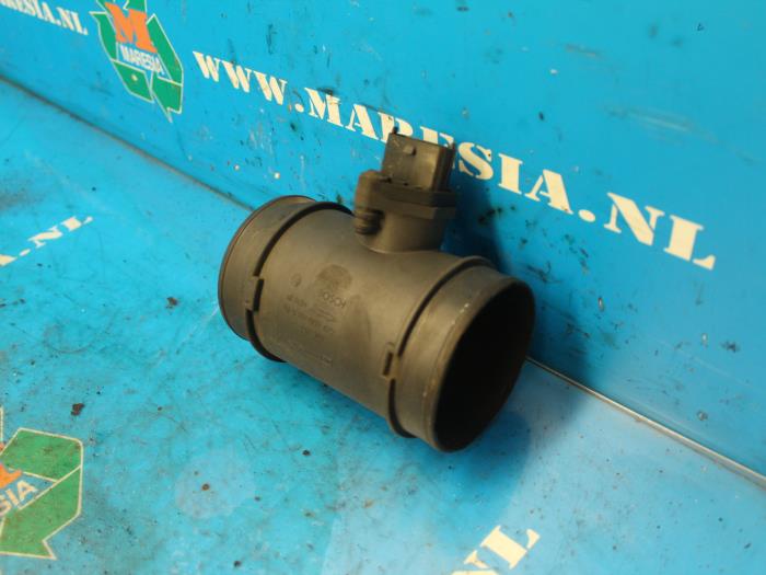 Used Airflow meter Saab 9-3 II Sport Sedan (YS3F) 2.2 TiD 16V Price € 21,00 Margin scheme offered by Maresia Auto Recycling B.V.