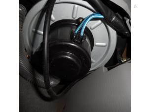 Usagé Ventilateur chauffage Mazda Premacy 1.8 16V Exclusive HP Prix € 52,50 Règlement à la marge proposé par Maresia Auto Recycling B.V.