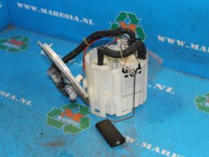 Used Electric fuel pump Opel Astra H (L48) 1.6 16V Twinport Price € 47,25 Margin scheme offered by Maresia Auto Recycling B.V.
