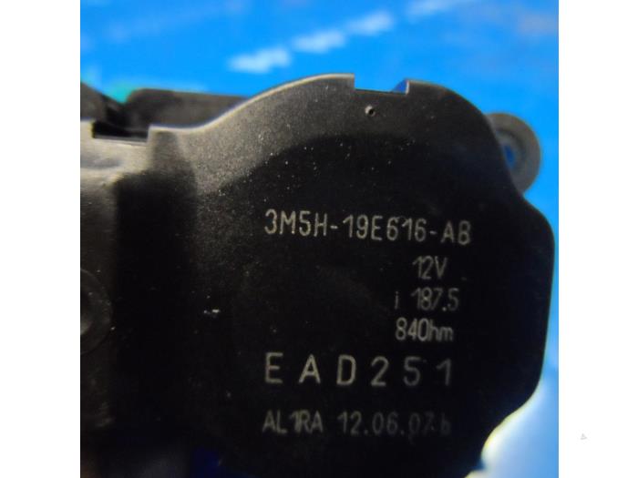 Usagé Divers Ford Mondeo IV 1.8 TDCi 125 16V Prix € 52,50 Règlement à la marge proposé par Maresia Auto Recycling B.V.