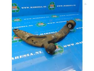 Used Front lower wishbone, right Volkswagen Transporter T5 2.0 TDI DRF Price € 63,00 Margin scheme offered by Maresia Auto Recycling B.V.