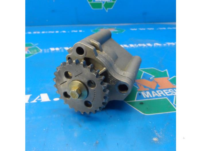 Gebrauchte Ölpumpe Ford C-Max (DM2) 1.8 16V Preis € 52,50 Margenregelung angeboten von Maresia Auto Recycling B.V.