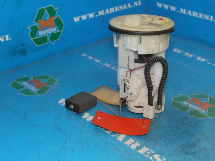 Gebrauchte Kraftstoffpumpe Elektrisch Lexus RX (L2) 400h V6 24V VVT-i 4x4 Preis € 131,25 Margenregelung angeboten von Maresia Auto Recycling B.V.