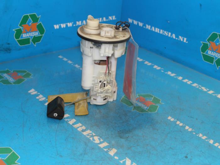 Gebrauchte Kraftstoffpumpe Elektrisch Toyota Corolla (E12) 1.6 16V VVT-i Preis € 52,50 Margenregelung angeboten von Maresia Auto Recycling B.V.