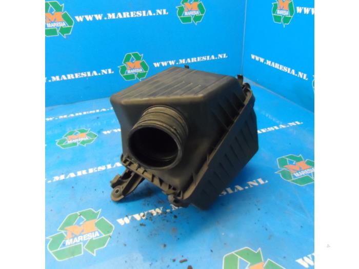 Gebrauchte Luftfiltergehäuse Hyundai Sonata 2.7 V6 24V Preis € 52,50 Margenregelung angeboten von Maresia Auto Recycling B.V.