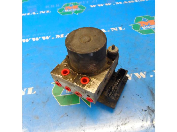 Used ABS pump Opel Corsa C (F08/68) 1.3 CDTi 16V Price € 15,75 Margin scheme offered by Maresia Auto Recycling B.V.