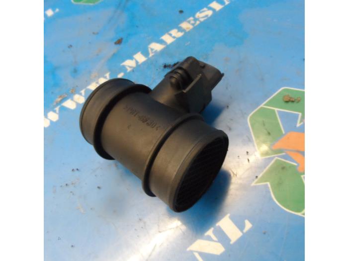 Begagnade Luftflödesmätare Opel Corsa C (F08/68) 1.2 16V Pris € 15,75 Marginaltabell erbjuds av Maresia Auto Recycling B.V.