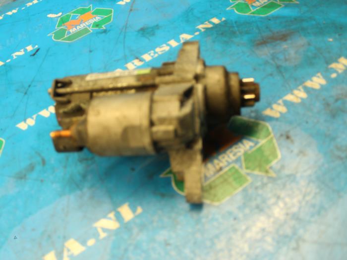 Usagé Démarreur Volkswagen Polo IV (9N1/2/3) 1.4 16V Prix € 10,50 Règlement à la marge proposé par Maresia Auto Recycling B.V.