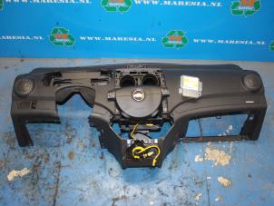 Usagé Kit + module airbag Chevrolet Aveo (250) 1.2 16V Prix € 157,50 Règlement à la marge proposé par Maresia Auto Recycling B.V.