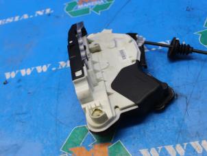 Used Door lock mechanism 2-door, left Volkswagen Polo V (6R) 1.2 12V BlueMotion Technology Price € 47,25 Margin scheme offered by Maresia Auto Recycling B.V.