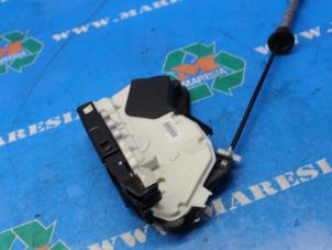 Used Door lock mechanism 2-door, right Volkswagen Polo V (6R) 1.2 12V BlueMotion Technology Price € 47,25 Margin scheme offered by Maresia Auto Recycling B.V.