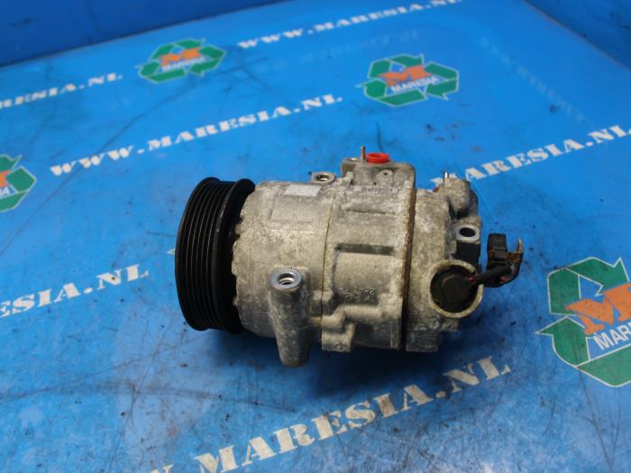 Air conditioning pump from a Volkswagen Fox (5Z) 1.4 16V 2006