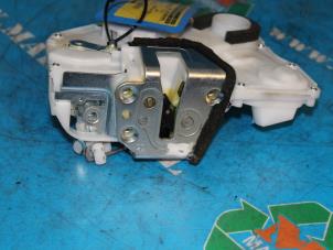 Used Front door lock mechanism 4-door, right Opel Agila (B) 1.2 16V Price € 36,75 Margin scheme offered by Maresia Auto Recycling B.V.