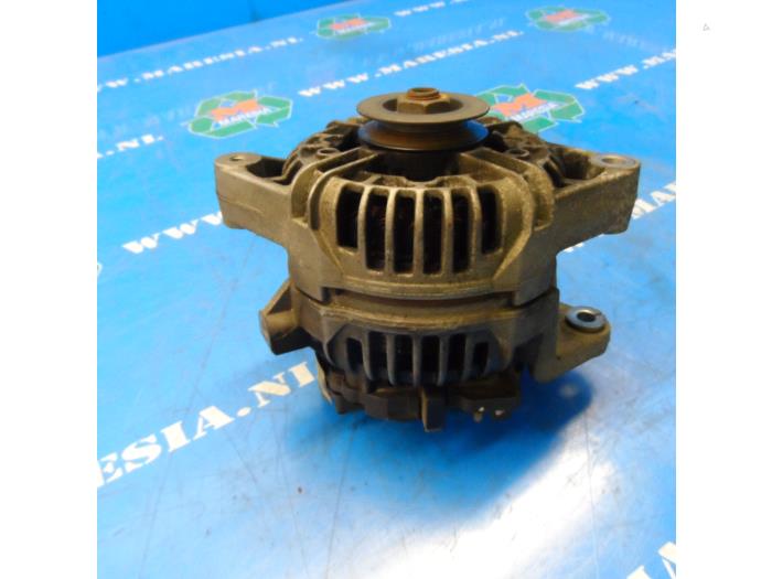 Dynamo van een Opel Astra F Caravan (51/52) 1.7 DTL 1998