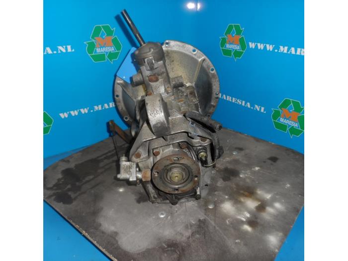 Used Gearbox Renault Master I 2.5 DT Price on request offered by Maresia Auto Recycling B.V.