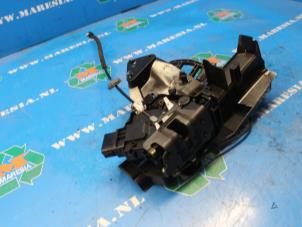 Used Front door lock mechanism 4-door, right Ford Focus 2 1.6 16V Price € 36,75 Margin scheme offered by Maresia Auto Recycling B.V.